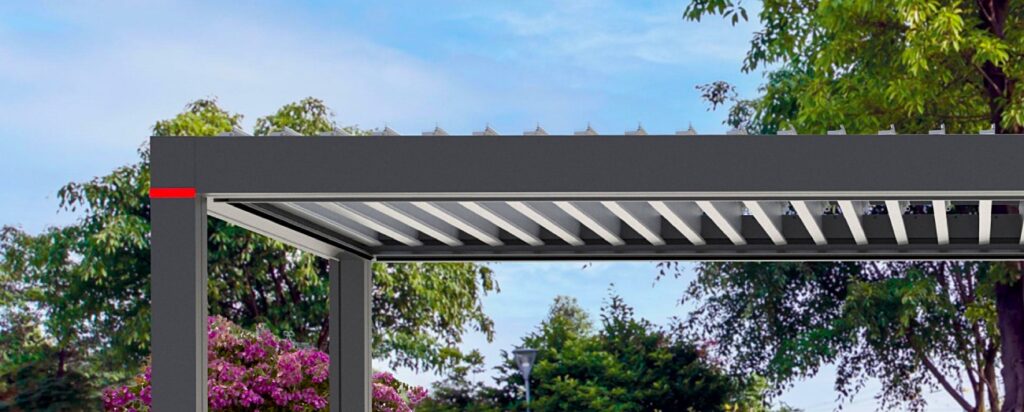 pergola en aluminium pour profiter de son jardin à l'abri de la chaleur. marque cebel. très moderne et robuste. par Niort menuiserie, entreprise de pose de menuiseries, Deux-Sèvres, 79, France