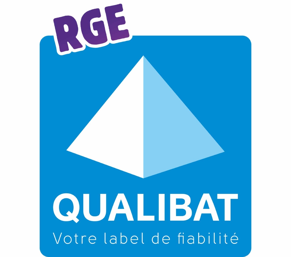 logo rge qualibat. reconnu garant de l'environnement. permet de bénéficier des aides de l'état ma primerénov'. par Niort menuiserie, entreprise de pose de menuiseries, Deux-Sèvres, 79, France
